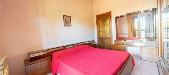 5 bedrooms House in Corio, Italy No. 379498 13