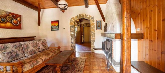 5 bedrooms House in Corio, Italy No. 379498 5