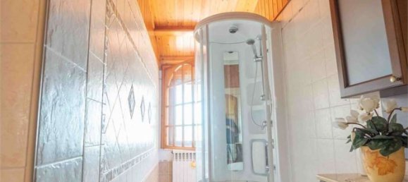 5 bedrooms House in Corio, Italy No. 379498 10