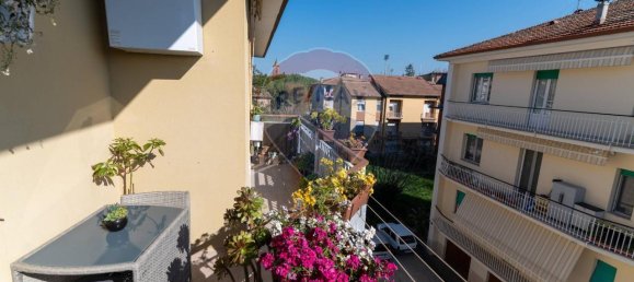 5 rooms Apartment in Jesi, Italy No. 13149 31