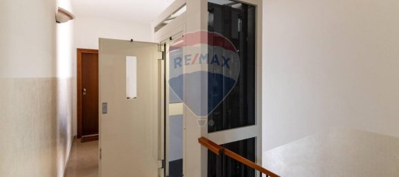 5 rooms Apartment in Jesi, Italy No. 13149 38