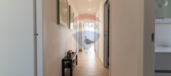5 rooms Apartment in Jesi, Italy No. 13149 27