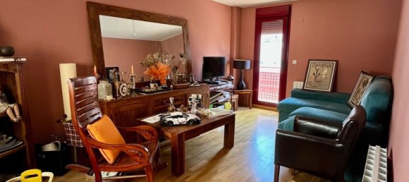 2 bedrooms Apartment in Zaragoza, Spain No. 163282 3