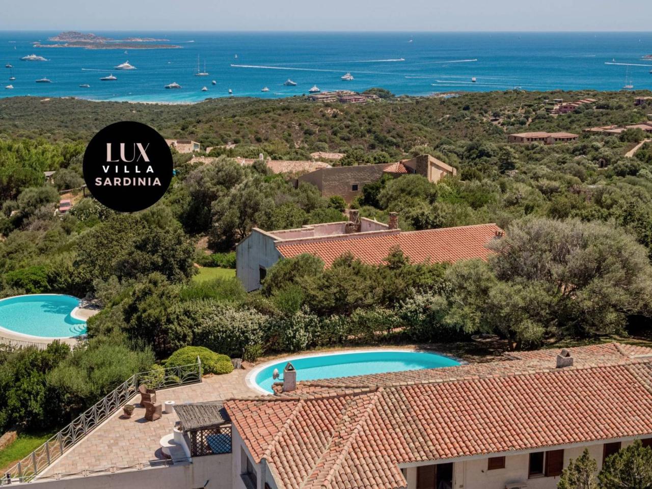 6 rooms Villa in Olbia, Italy No. 156671