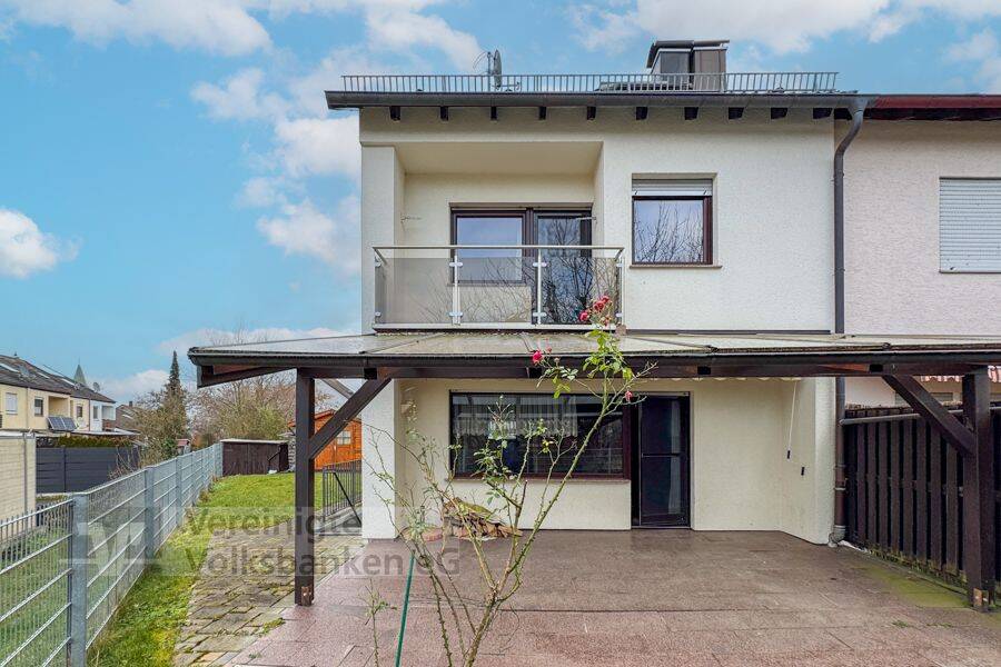 4 bedrooms Townhouse in Boblingen, Germany No. 28572