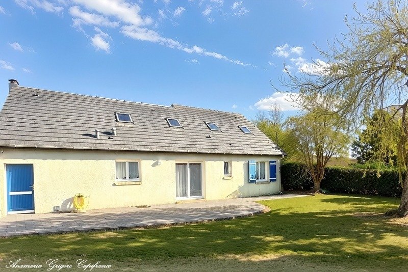 5 bedrooms House in Billancelles, France No. 226925