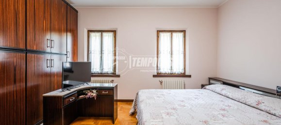 Дом с 5 комнатами в Кастельнуово Рангоне, Италия № 36350 39