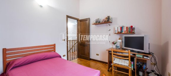 Дом с 5 комнатами в Кастельнуово Рангоне, Италия № 36350 24