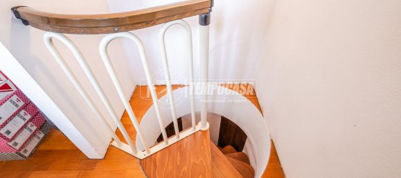 Дом с 5 комнатами в Кастельнуово Рангоне, Италия № 36350 15