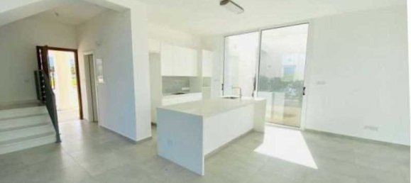3 bedrooms Commercial property in Pegeia, Cyprus No. 18431 3