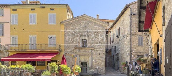 6 rooms Apartment in Montone, Italy No. 296999 11
