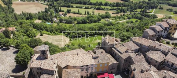 6 rooms Apartment in Montone, Italy No. 296999 18