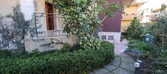 Estudio en Palagonia, Italy No. 234046 4