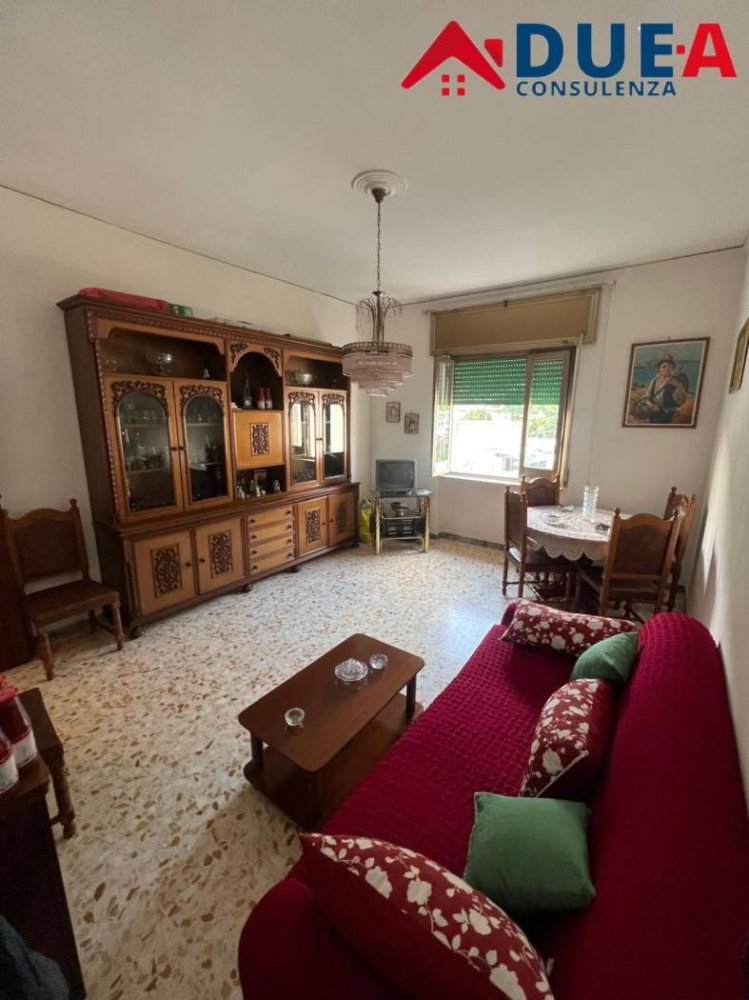 2 bedrooms Apartment in Naples, Italy No. 184866