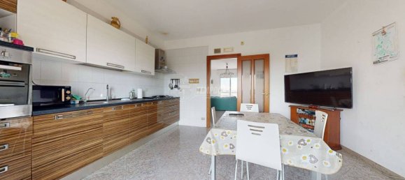 3 chambres Appartement à Turi, Italy No. 162995 8