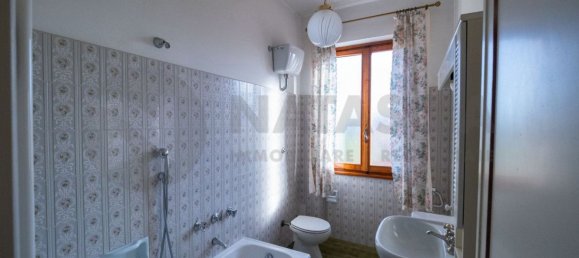 5 rooms Apartment in Reggello, Italy No. 309074 10