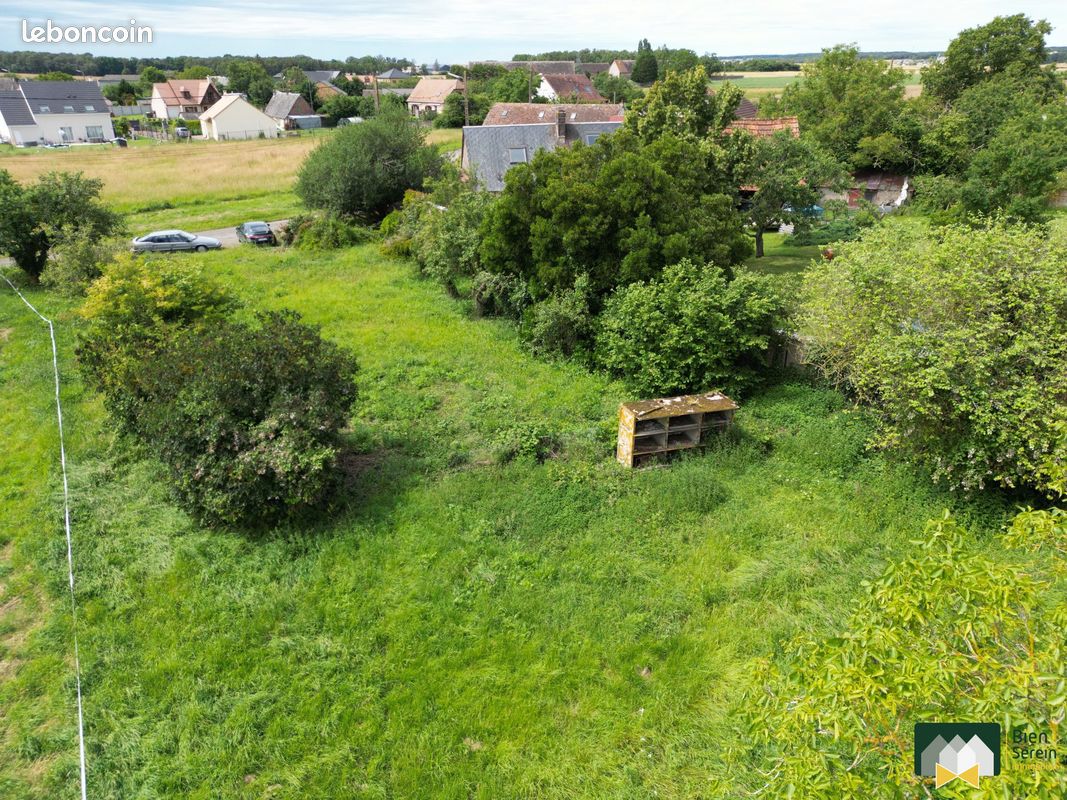 Grundstück in Saint-Arnoult-des-Bois, France 915m², Nr. 252247