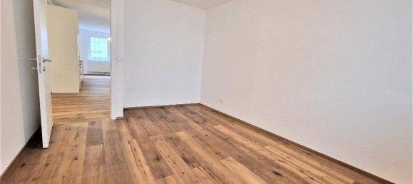 4 rooms Apartment in Favoriten, Austria No. 170882 7
