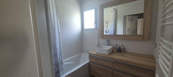 2 bedrooms Apartment in Saint-Andre-de-la-Roche, France No. 326816 5