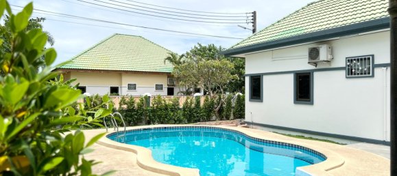 3 bedrooms Cafe / restaurant in Pattaya, Thailand No. 20153 3