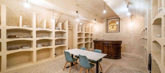 12 bedrooms Castles in Le Vesinet, France No. 163900 10