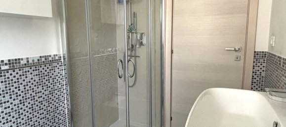 3 bedrooms Apartment in Rome, Italy No. 310793 14