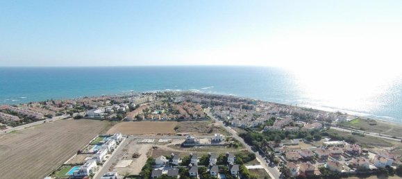 Studio in Larnaca, Cyprus No. 24894 2