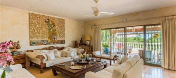 5 bedrooms Villa in Benahavis, Spain No. 141906 2