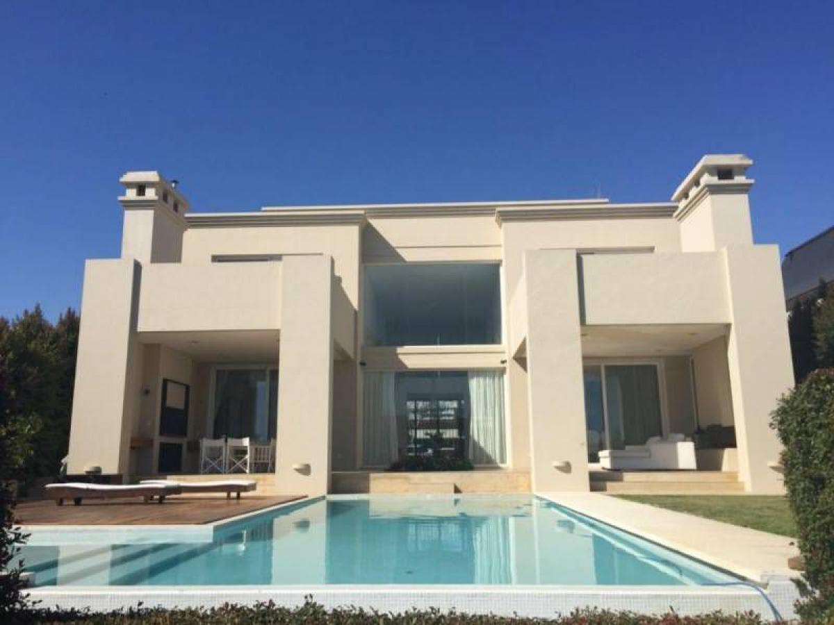 5 bedrooms House in Tigre, Argentina No. 54543