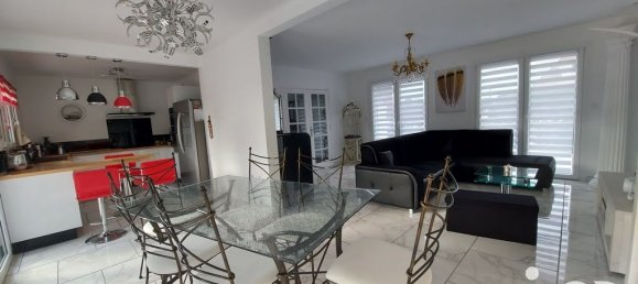 6 bedrooms House in Vaudricourt, France No. 214422 2