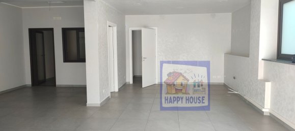 Gewerbliche Immobilie in Giarre, Italy 91m², Nr. 379086 17