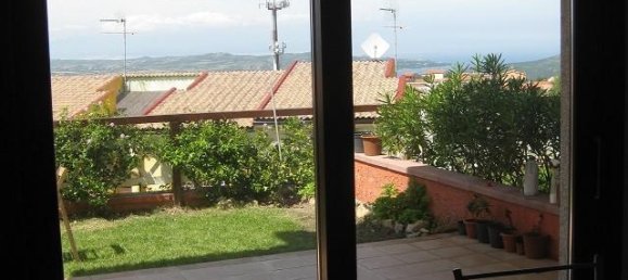 Квартира с 2 комнатами в Темпьо Паузания, Италия № 114473 4