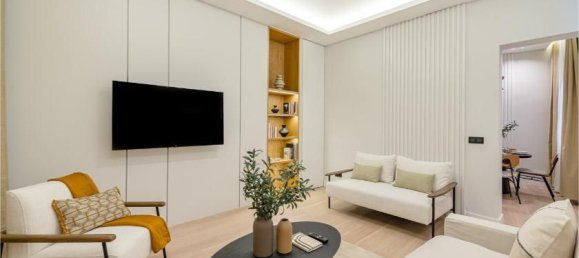 2 bedrooms Apartment in Madrid, Spain No. 93839 3