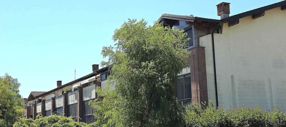 2 bedrooms Apartment in Vernate, Italy No. 360530 10