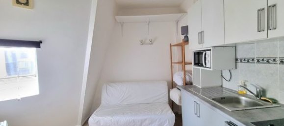 Studio in Paris, France No. 310623 2