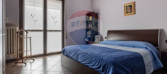 Casa de 4 dormitorios en Vanzaghello, Italy No. 54509 17