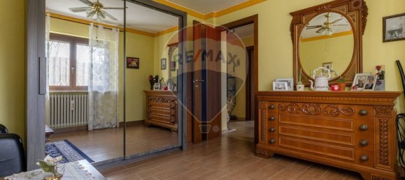 Casa de 4 dormitorios en Vanzaghello, Italy No. 54509 3