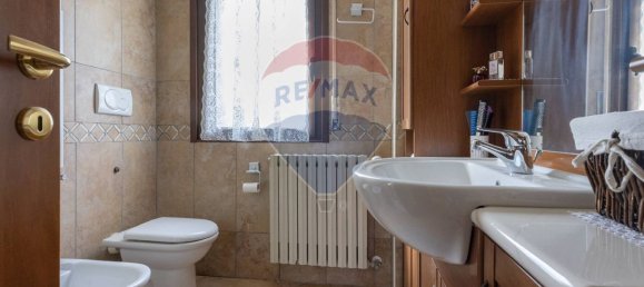 Casa de 4 dormitorios en Vanzaghello, Italy No. 54509 40