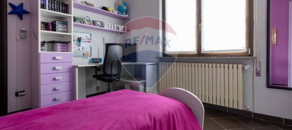 Casa de 4 dormitorios en Vanzaghello, Italy No. 54509 21