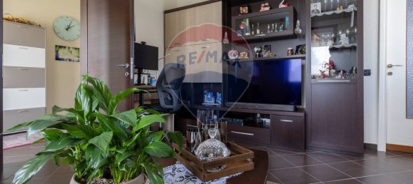 Casa de 4 dormitorios en Vanzaghello, Italy No. 54509 12