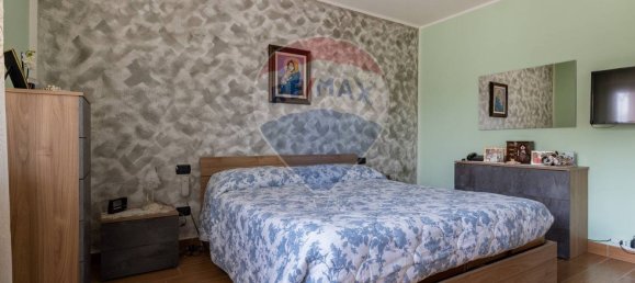 Casa de 4 dormitorios en Vanzaghello, Italy No. 54509 43