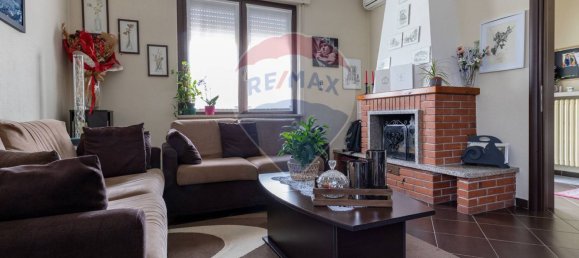 Casa de 4 dormitorios en Vanzaghello, Italy No. 54509 11