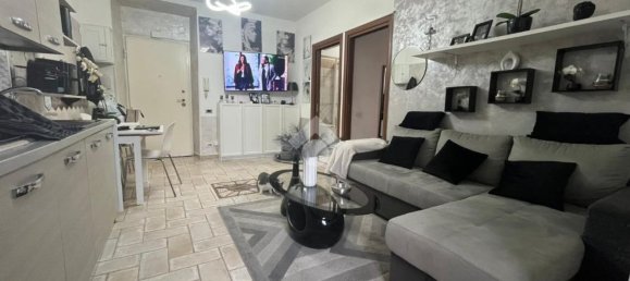2 bedrooms Apartment in Rome, Italy No. 335214 3
