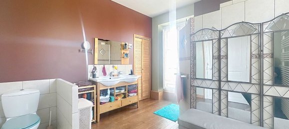 3 bedrooms Castles in Saint-Fargeau-Ponthierry, France No. 124127 8