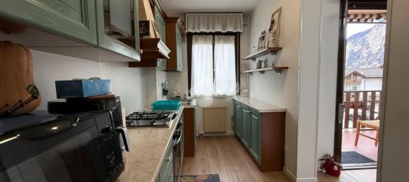 5 rooms Apartment in Roveré della Luna, Italy No. 43544 8