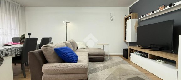 5 rooms Apartment in Roveré della Luna, Italy No. 43544 6