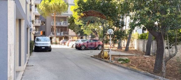 Квартира с 2 спальнями в Бари, Италия № 270785 15