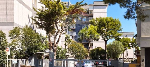 Квартира с 2 спальнями в Бари, Италия № 270785 2