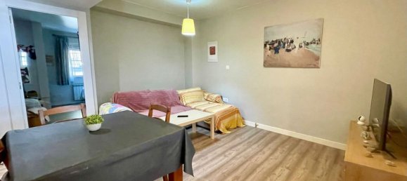 Apartamento de 3 dormitorios en Zaragoza, Spain No. 137396 2