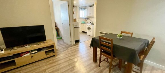 Apartamento de 3 dormitorios en Zaragoza, Spain No. 137396 3